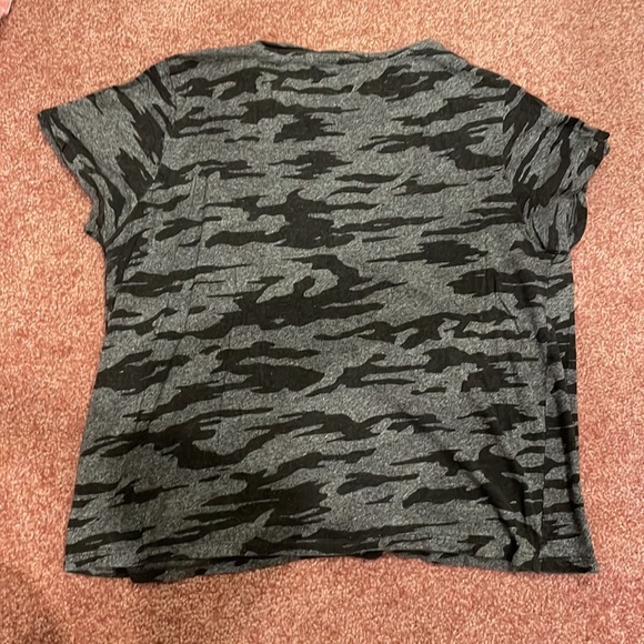 super cute camo Penn State shirt - Picture 2 of 2